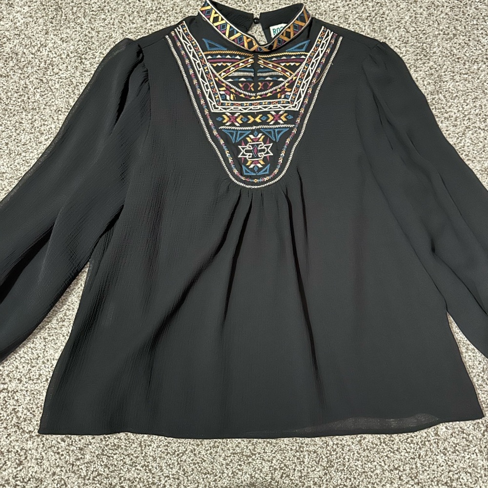 Women’s Embroidered Blouse
